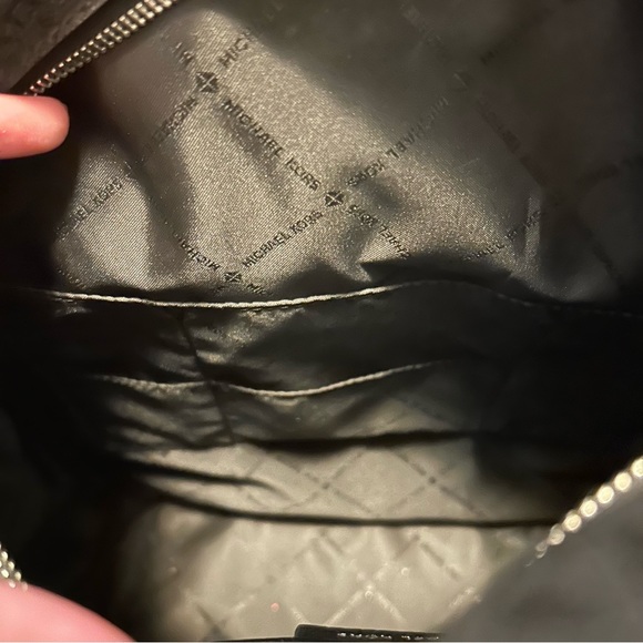 MICHAEL KORS SIGNATURE LOGO BLACK ON BLACK BACKPACK SILVER DETAILS FAUX LEATHER - Picture 13 of 13